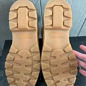 Timberland | Shoes | New Wo Tags Timberland Mens Chukka  display picture 2